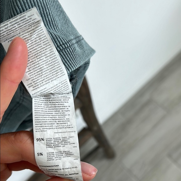 House Blue Short Sleeve Crop Top Small - Picture 7 of 7